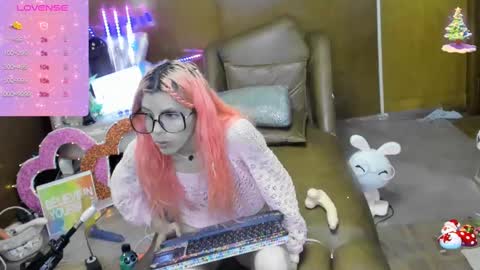 Snapshot of laflakita21 chatting on September 9, 2025, 12:43 am Skinnygirl online show from September 9, 2025, 12:43 am