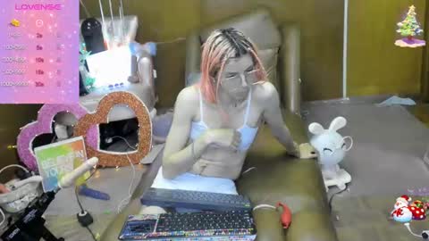 Snapshot of laflakita21 chatting on September 27, 2025, 2:16 am Skinnygirl online show from September 27, 2025, 2:16 am