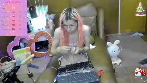 Snapshot of laflakita21 chatting on October 8, 2025, 12:08 am Skinnygirl online show from October 8, 2025, 12:08 am