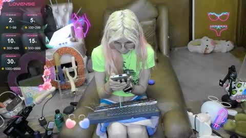 Snapshot of laflakita21 chatting on November 17, 2025, 11:32 pm Skinnygirl online show from November 17, 2025, 11:32 pm