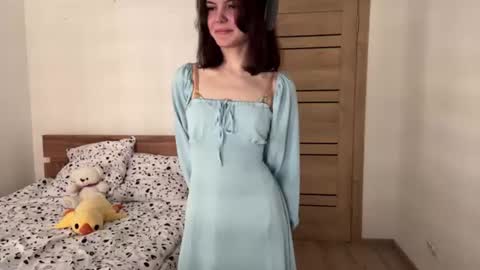 Alisa online show from July 21, 2026, 6:16 am