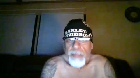 Snapshot of laidbackluxury chatting on May 30, 2026, 8:00 am laidbackluxury online show from May 30, 2026, 8:00 am