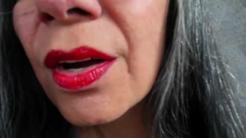 Lailacastillo online show from May 9, 2026, 11:48 am