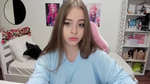 Snapshot of lain__ chatting on December 1, 2024, 10:53 pm Kira online show from December 1, 2024, 10:53 pm