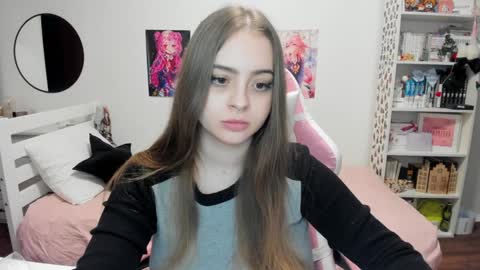 Snapshot of lain__ chatting on December 13, 2024, 10:34 pm Kira online show from December 13, 2024, 10:34 pm