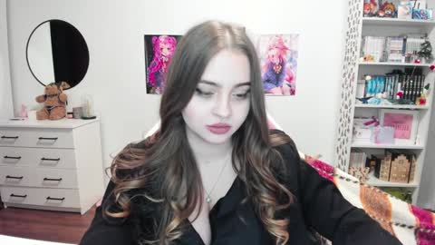 Snapshot of lain__ chatting on December 31, 2024, 8:45 pm Kira online show from December 31, 2024, 8:45 pm