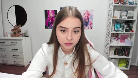 Snapshot of lain__ chatting on January 23, 2025, 12:25 am Kira online show from January 23, 2025, 12:25 am