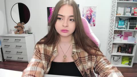 Snapshot of lain__ chatting on January 30, 2025, 10:41 pm Kira online show from January 30, 2025, 10:41 pm