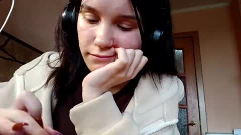 Snapshot of lakeshachoen chatting on July 25, 2026, 8:01 am Mary online show from July 25, 2026, 8:01 am