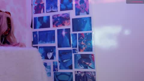 lala Moon online show from October 29, 2025, 8:21 pm