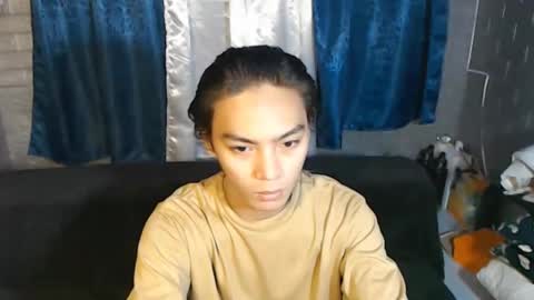 lalakinghugecock_2 online show from January 2, 2025, 2:02 pm