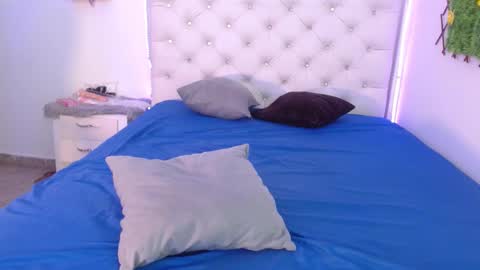 Laura online show from October 4, 2025, 7:34 pm