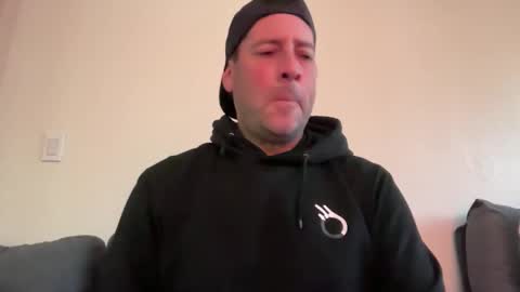 Snapshot of lampin1 chatting on February 8, 2026, 6:11 pm lampin1 online show from February 8, 2026, 6:11 pm