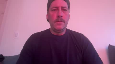 Snapshot of lampin1 chatting on March 18, 2026, 5:27 pm lampin1 online show from March 18, 2026, 5:27 pm