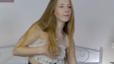 Liana online show from January 1, 2025, 5:11 pm