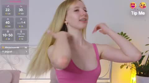 Liana online show from October 13, 2025, 8:09 pm