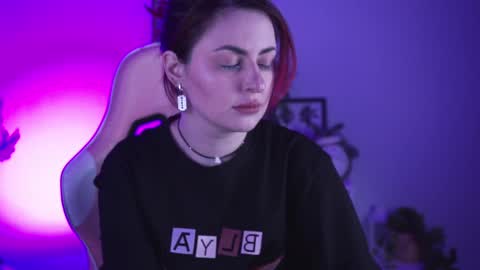 just call me Lana  and her security online show from January 23, 2025, 11:26 am