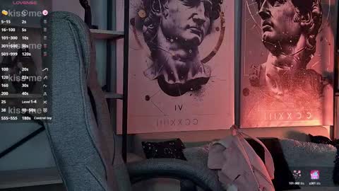 just call me Lana  and her security online show from October 3, 2025, 11:07 am