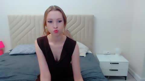 lana__ray online show from May 24, 2026, 9:25 am