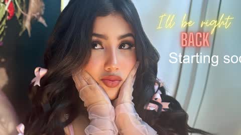 lana_lann online show from December 22, 2024, 4:59 pm