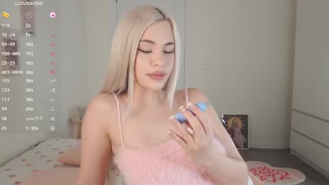 Lana online show from December 11, 2024, 11:32 pm