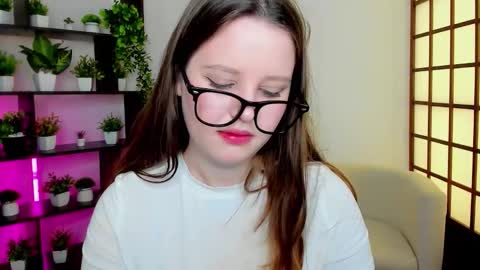 Snapshot of lana_moon__ chatting on November 14, 2025, 2:21 am Lana online show from November 14, 2025, 2:21 am