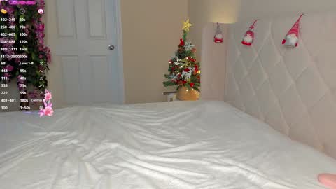 Lana online show from December 18, 2024, 7:52 pm