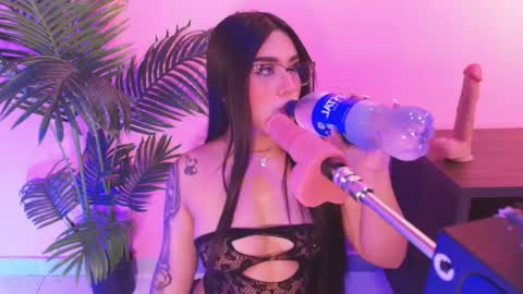LANA online show from June 4, 2026, 4:51 am