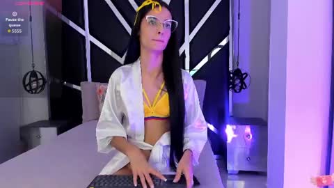 lana_rhoaades online show from June 15, 2026, 1:24 pm