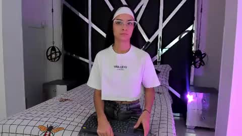 lana_rhoaades online show from June 18, 2026, 11:36 am