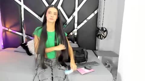 lana_rhoaades online show from June 25, 2026, 11:48 am