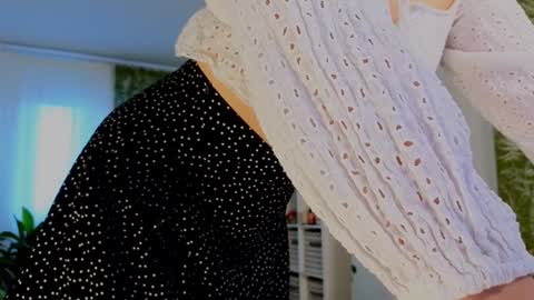 Lana online show from December 27, 2024, 10:55 am