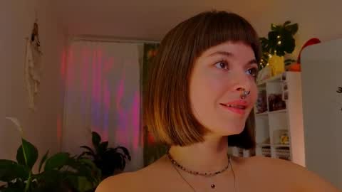 Lana online show from February 13, 2025, 5:11 pm