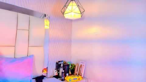 Snapshot of lana_sliim chatting on May 27, 2026, 12:02 pm Vanessa online show from May 27, 2026, 12:02 pm