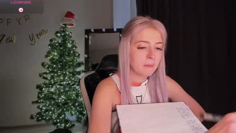 Lana online show from December 2, 2024, 11:01 am