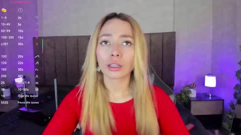 Snapshot of lanaamills chatting on November 7, 2025, 4:45 am Lana online show from November 7, 2025, 4:45 am