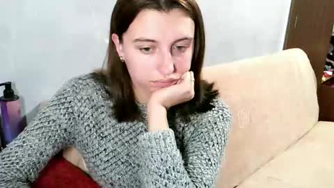 Lana online show from November 20, 2025, 10:37 am