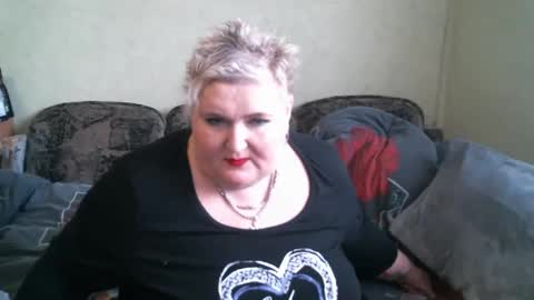 Snapshot of lanacat555 chatting on March 4, 2025, 1:38 pm lanacat555 online show from March 4, 2025, 1:38 pm