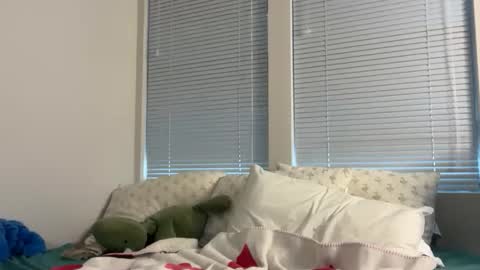 lanademira online show from March 22, 2026, 5:16 pm