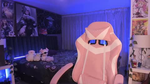 L A N A  online show from February 4, 2025, 4:37 am