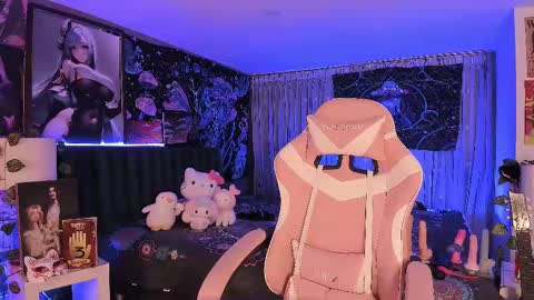 L A N A  online show from March 6, 2025, 11:53 pm