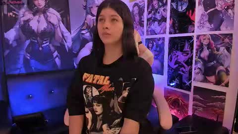 L A N A  online show from December 18, 2025, 2:12 pm