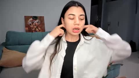 Lana online show from April 21, 2026, 7:06 pm