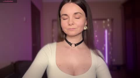 Lana online show from July 21, 2026, 8:33 pm
