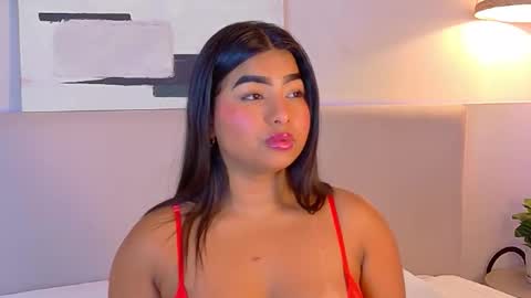 Lana online show from September 30, 2025, 7:41 pm