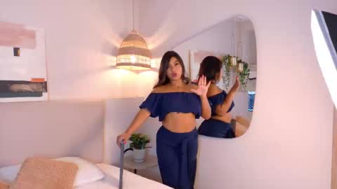 Lana online show from January 10, 2026, 7:15 pm