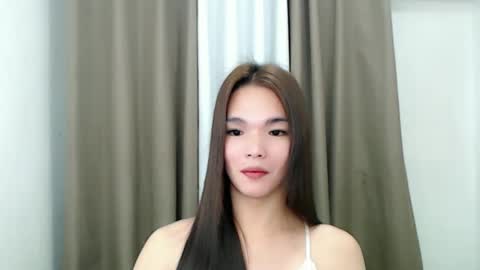 Snapshot of lanawyatt_ chatting on February 6, 2025, 1:54 pm lanawyatt_ online show from February 6, 2025, 1:54 pm