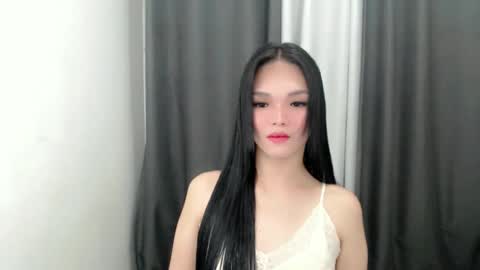 Snapshot of lanawyatt_ chatting on September 29, 2025, 12:21 pm lanawyatt_ online show from September 29, 2025, 12:21 pm