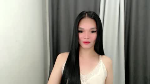 Snapshot of lanawyatt_ chatting on October 30, 2025, 1:12 pm lanawyatt_ online show from October 30, 2025, 1:12 pm