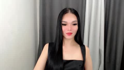 Snapshot of lanawyatt_ chatting on November 8, 2025, 1:33 pm lanawyatt_ online show from November 8, 2025, 1:33 pm